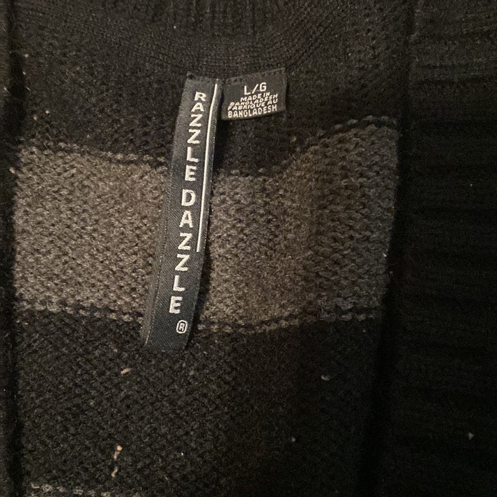 Large Sweater - Picture 2 of 4